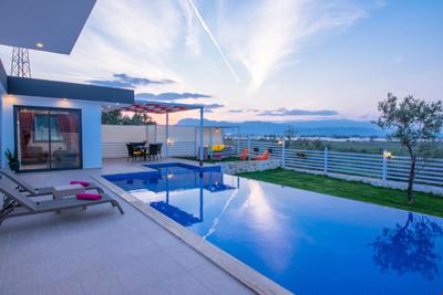 Villa Nar
