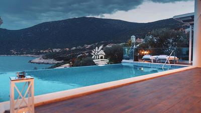 Villa Naz