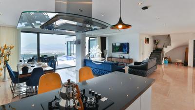 Villa Nirvana