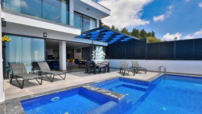 Villa Nirvana