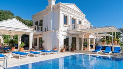 Villa Palm