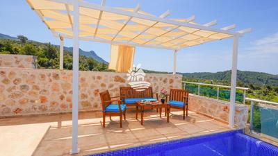 Villa Poli