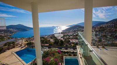 Villa Summer