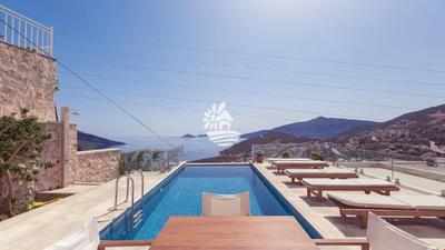Villa Summer