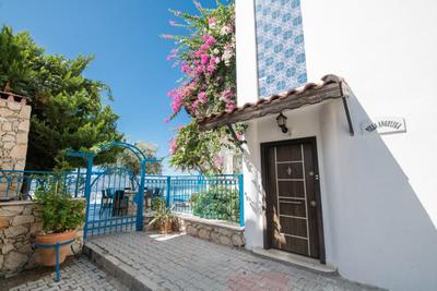 Villa Aura