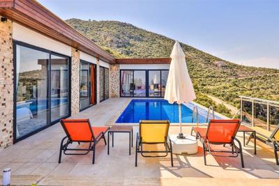Villa Bronz