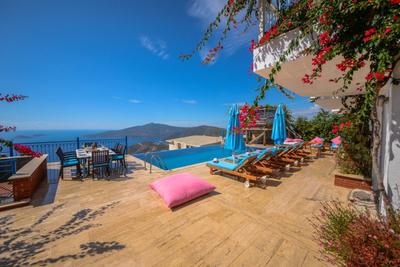 Villa Fuşya