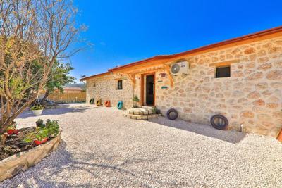 Villa Labor