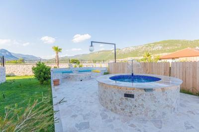 Villa Cosmopolitan