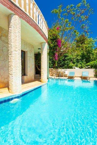 Villa Poppy