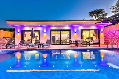 Villa Relif