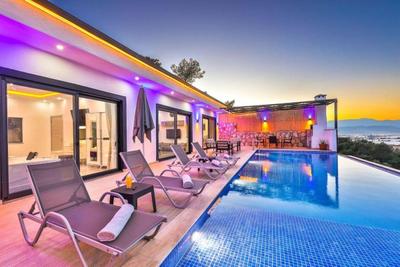 Villa Relif