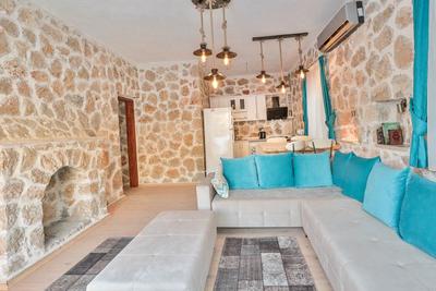 Villa Stone House 2