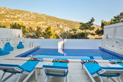 Villa Stone House 1
