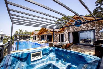 Villa Acrapool