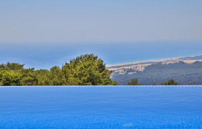 Villa Red Sun