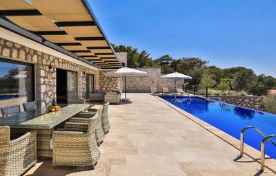 Villa Red Sun