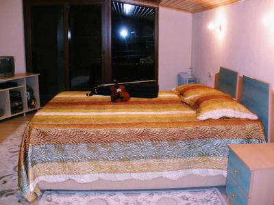 Zeytin Apart