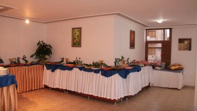 Ares Hotel