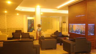 Arma's Beach Hotel