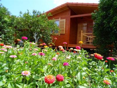 Çıralı Uğur Pansiyon Bungalows