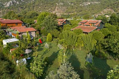 Flora Pansiyon Çıralı