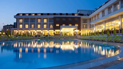 White Lilyum Hotel