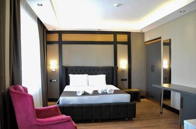 Eva Hotel