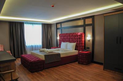 Eva Hotel