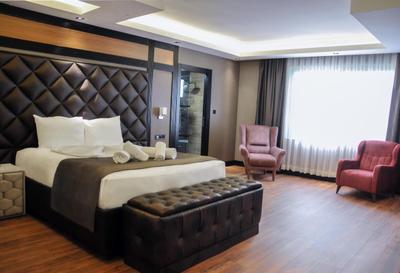 Eva Hotel
