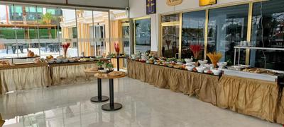 Far Life Hotel