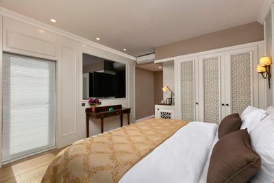 Pukka Hotel