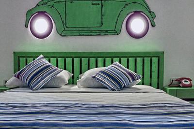 Voswos Garage Coffee Hotel