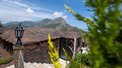 Jakuzili Mağara Villa