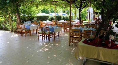 Arkadaş Otel