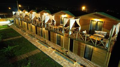 Fnm Luxury Bungalows & Restaurant