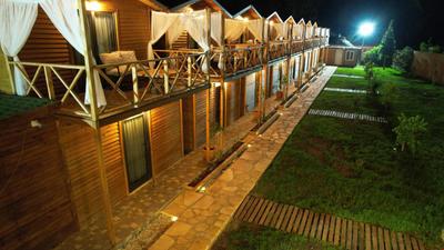 Fnm Luxury Bungalows & Restaurant