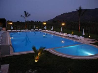Klados Hotel