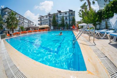Andros Family Club