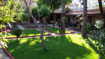 Poseidon Hotel Side