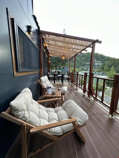 Tinycome Hotel