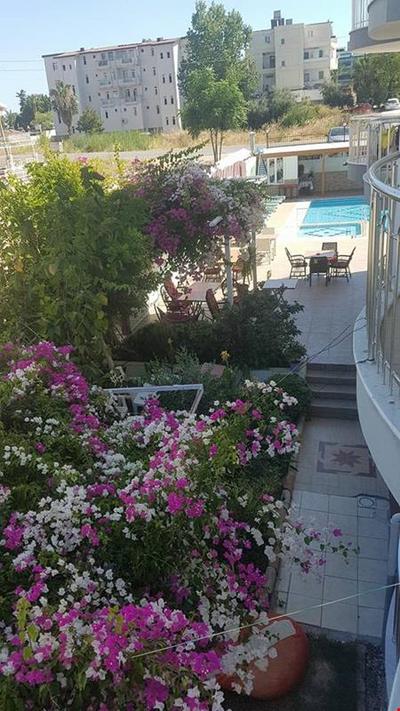 Ün Side Hotel