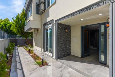 Brandhill Airport Suite