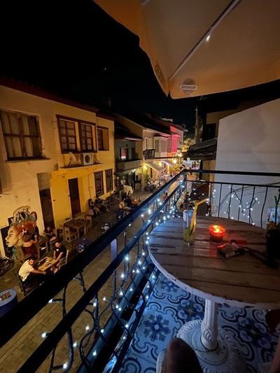 Callisto Pub & Kitchen & Hotel