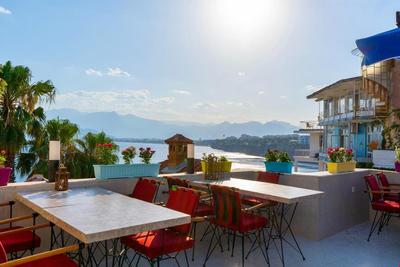 Diyojen Hotel