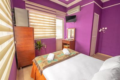 Gold Coast Hostel