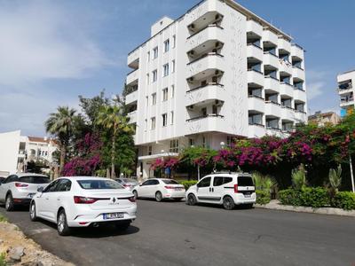 Lara Eyfel Hotel