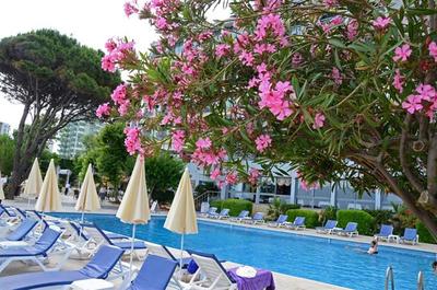 Lara Hotel (+13 Adult Only)