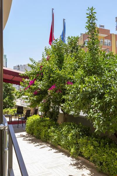 Toprak Otel