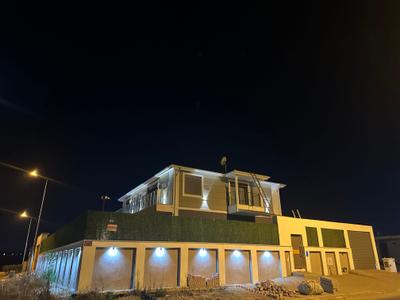 White Diamond Villa